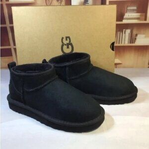 New Ugg Womens mini Snow boots Black